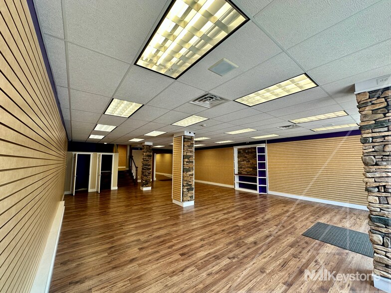 More Photos Of 635 Penn Ave, West Reading Storefront Retail Residential For Sale