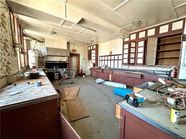 More Photos Of 10 South St, Auburn Office For Sale