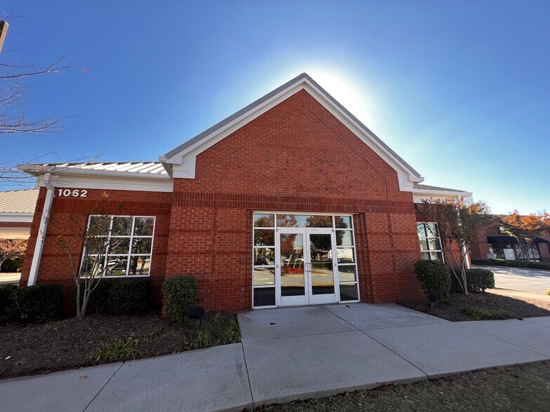 More Photos Of 1062 Old Peachtree Rd, Lawrenceville General Retail For Sale