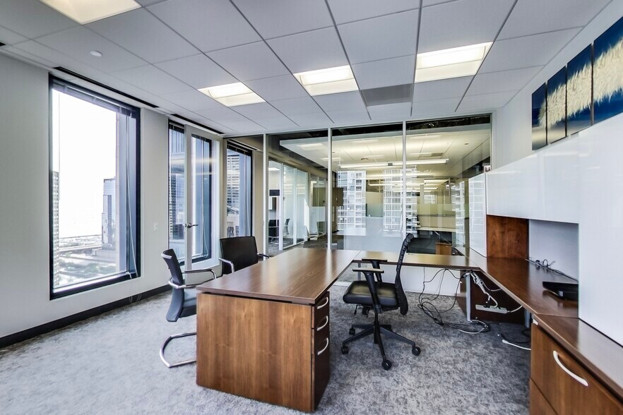 More Photos Of 455 N Cityfront Plaza Dr, Chicago Office For Lease
