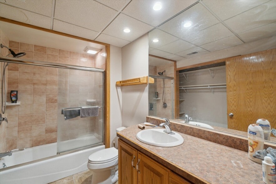 More Photos Of 4248 N 76th St, Milwaukee Storefront Retail Residential For Sale