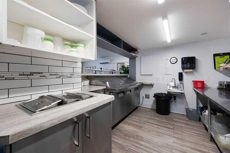 More Photos Of 10015 Main St, Fort McMurray Specialty For Sale