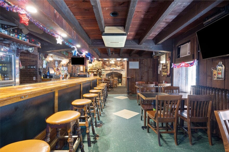 More Photos Of 100 W Maple Ave, Langhorne Restaurant For Sale