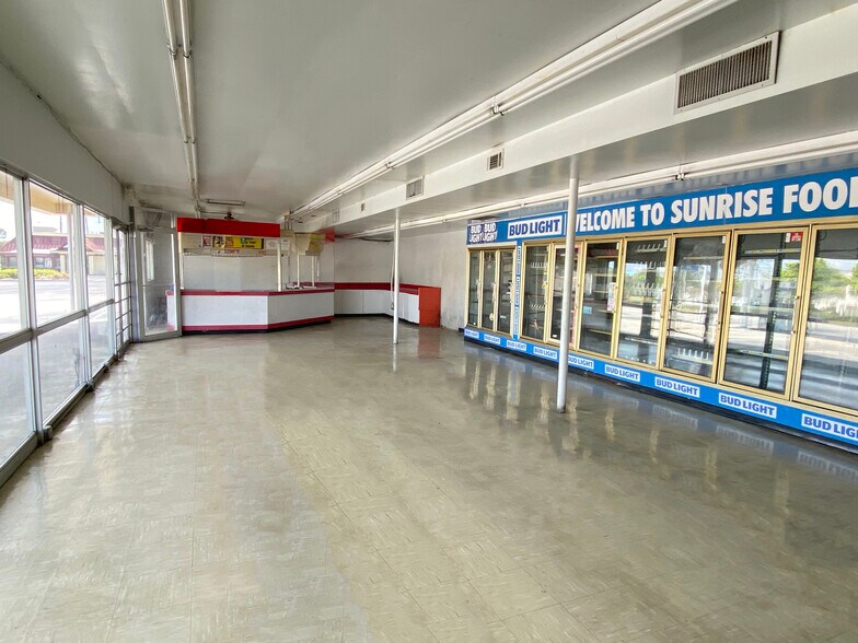 More Photos Of 3048 Aloma Ave, Winter Park Restaurant For Lease