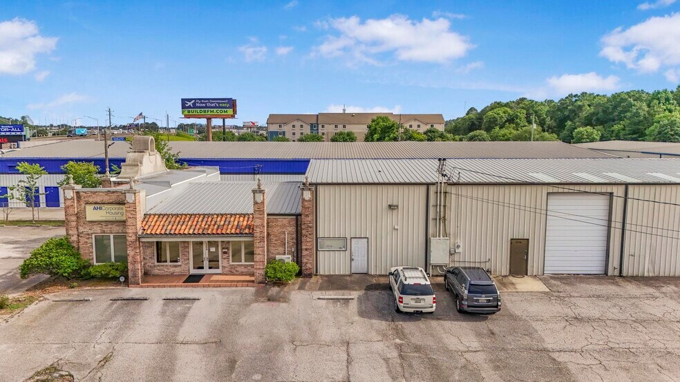 More Photos Of 1250 W I-65 Service Rd S, Mobile Warehouse For Sale