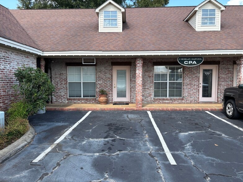 Primary Photo Of 100 Southpointe Dr, Byram Office For Lease