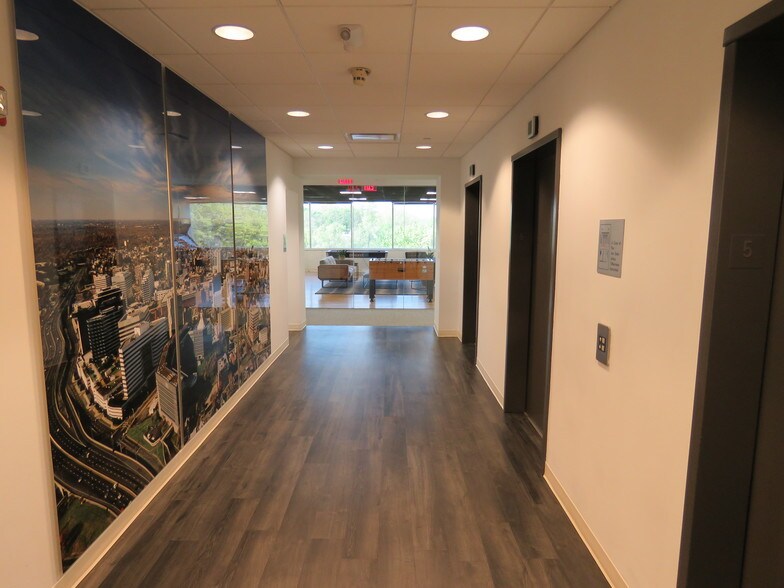 More Photos Of 750 E Main St, Stamford Office For Lease