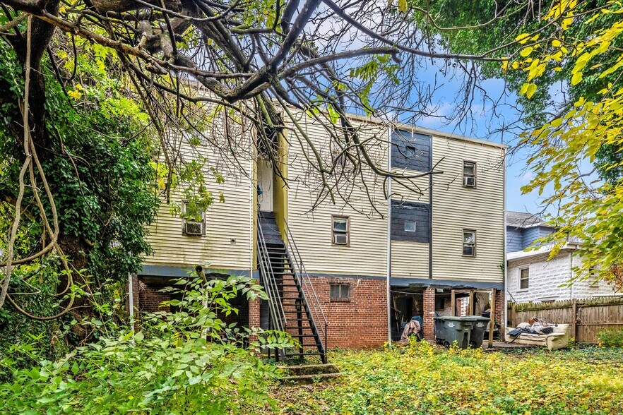 More Photos Of 2513-2515 22nd St NE, Washington Apartments For Sale