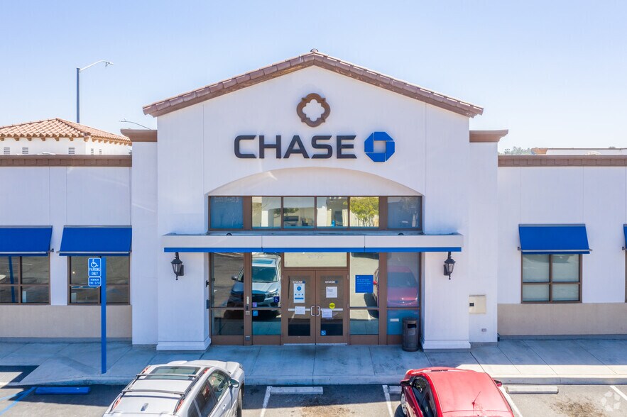 More Photos Of 24799 Alicia Pky, Laguna Hills Bank For Lease
