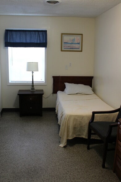 More Photos Of 329 Cooper St, Kenansville Assisted Living For Sale