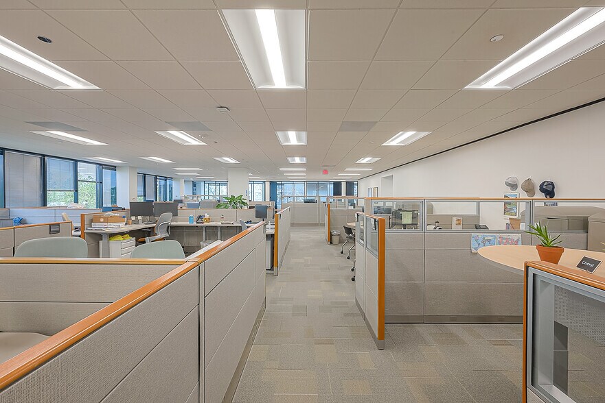 More Photos Of 6575 West Loop South, Bellaire Office For Lease