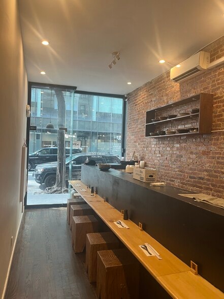 More Photos Of 124 W 25th St, New York Apartments For Lease