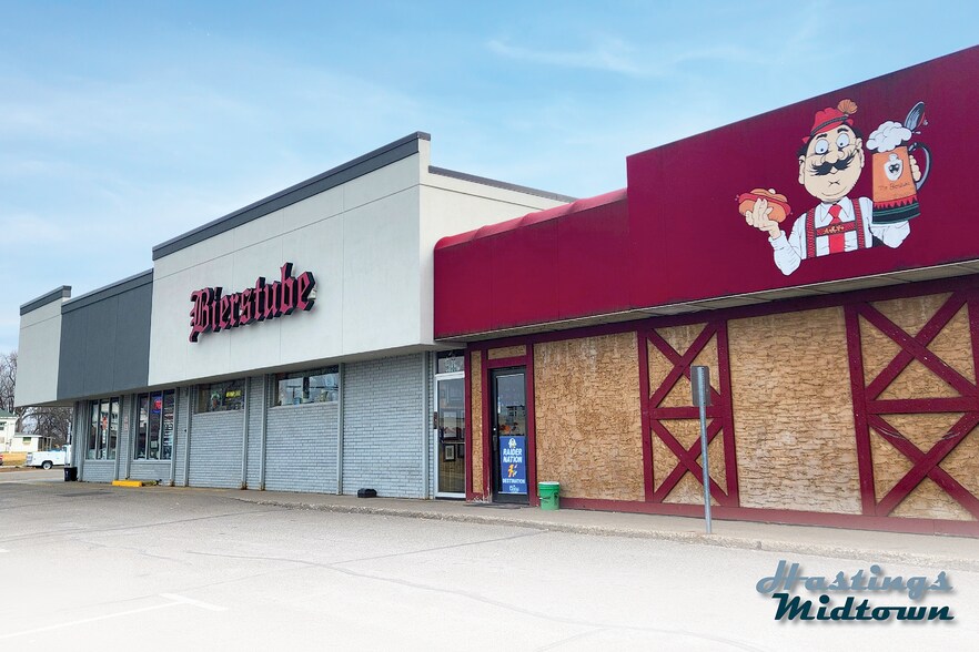 More Photos Of 1100-1214 Vermillion St, Hastings Freestanding For Lease