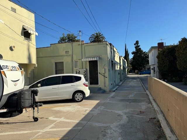 More Photos Of 2221-2229 Addison Way, Los Angeles Apartments For Sale