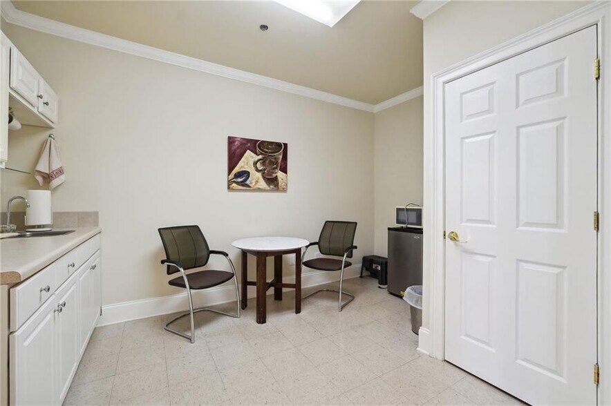 More Photos Of 11785 Northfall Ln, Alpharetta Medical For Sale