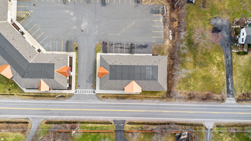 More Photos Of 1 Charlton Rd, Ballston Spa Freestanding For Lease