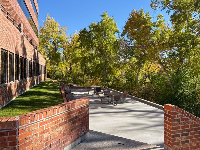 More Photos Of 26 W Dry Creek Cir, Littleton Coworking Space