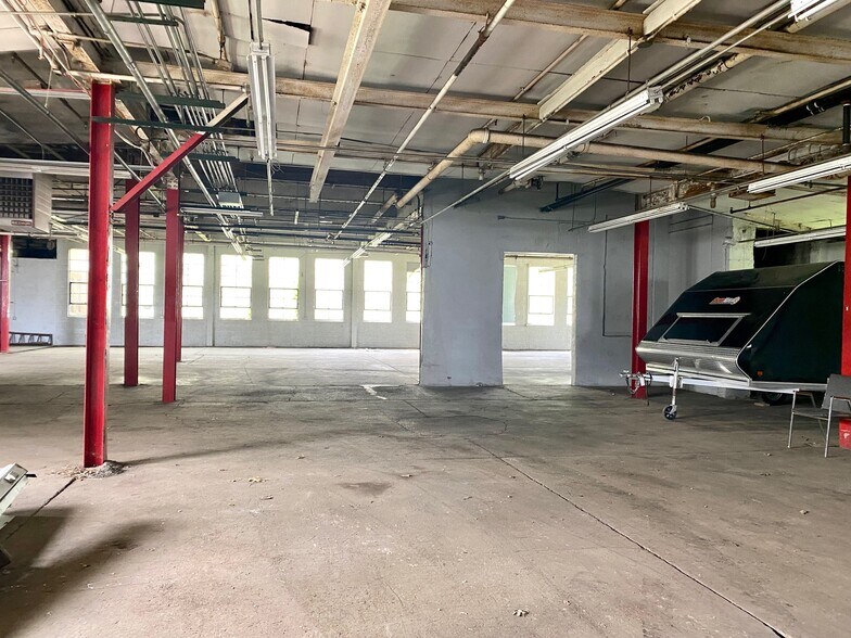 More Photos Of 8698 S Main St, Eden Manufacturing For Sale