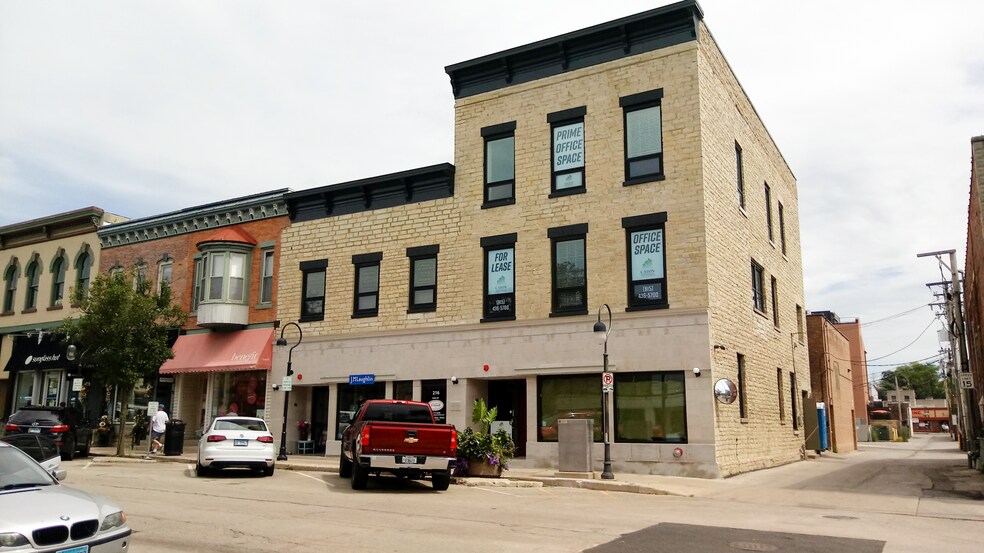 More Photos Of 216-218 S Main St, Naperville Office For Lease
