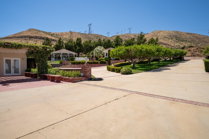 More Photos Of 5801 Hacienda Ranch Rd, Palmdale Specialty For Sale