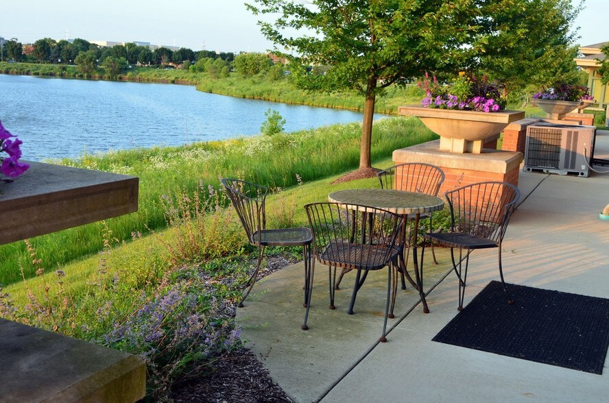 More Photos Of 28375 Davis Pky, Warrenville Medical For Lease