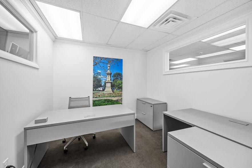 More Photos Of 179 N Broad St, Milford Medical For Lease