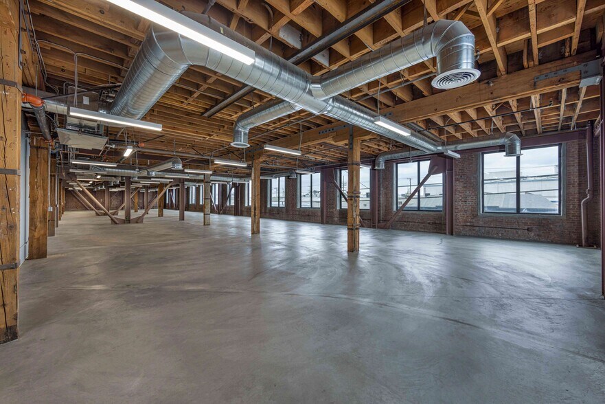 More Photos Of 440 Seaton St, Los Angeles Loft Creative Space For Sale