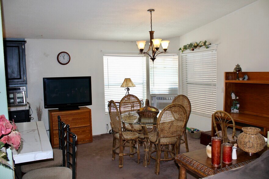 More Photos Of 15329 S Sunland Gin Rd, Arizona City Auto Repair For Sale