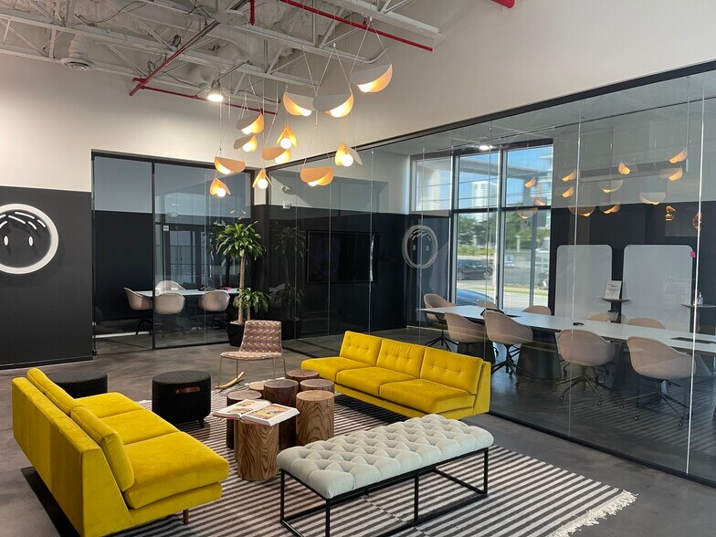 More Photos Of 66 SW 6th St, Miami Loft Creative Space For Lease