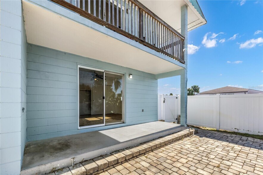 More Photos Of 212 S Daytona Ave, Flagler Beach Storefront Retail Residential For Sale