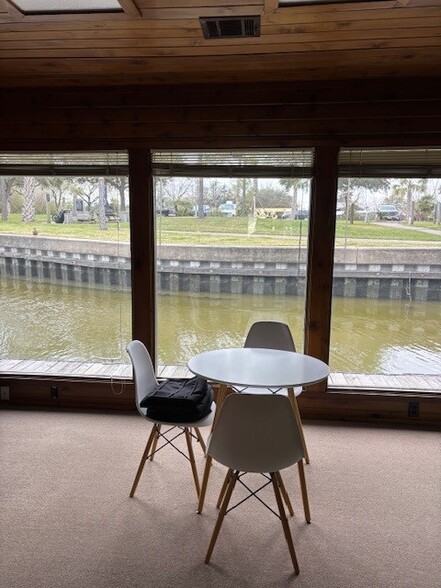 More Photos Of 1500 Marina Bay Dr, Kemah Marina For Lease
