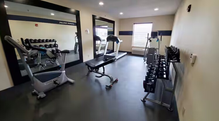 More Photos Of 3090 Village Park Dr, Plover Hotel For Sale