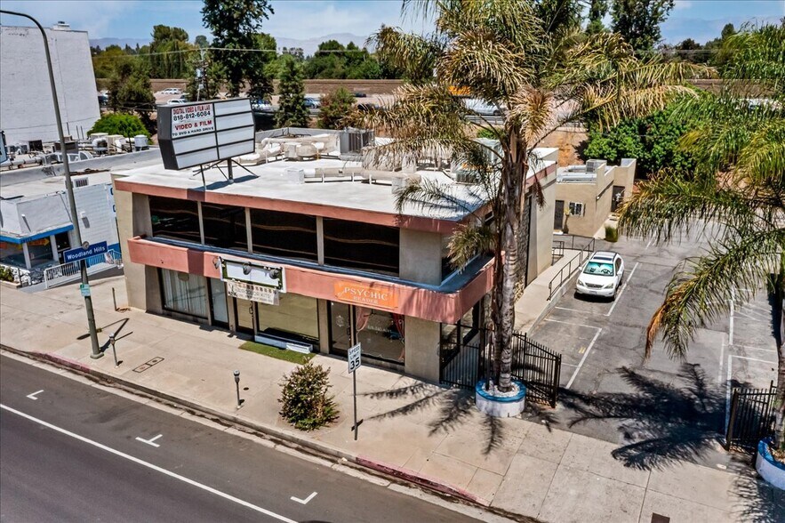 More Photos Of 19709 Ventura Blvd, Woodland Hills Office For Sale