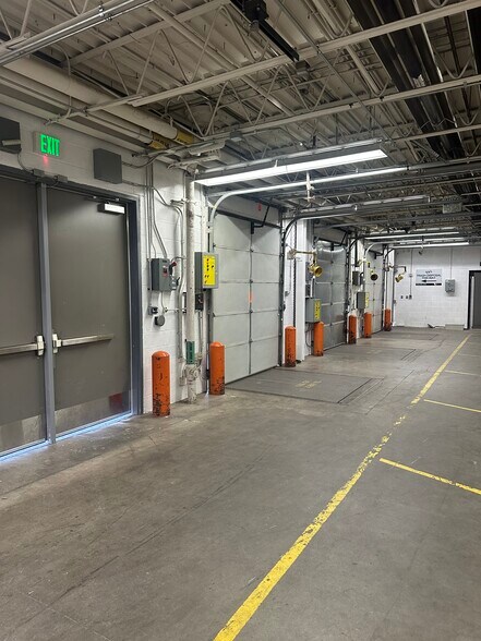 More Photos Of 815 14th St SW, Loveland Light Distribution For Lease