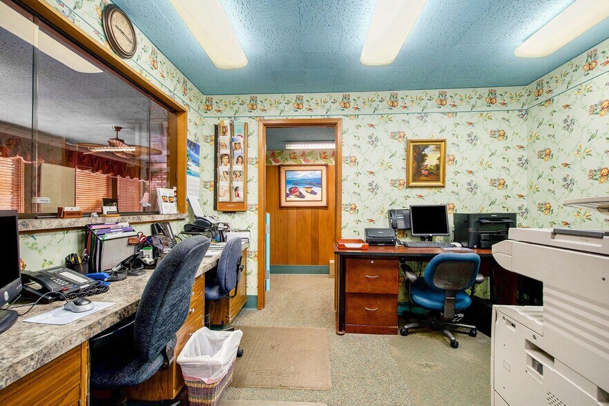 More Photos Of 1514 4th St, Jackson Healthcare For Sale