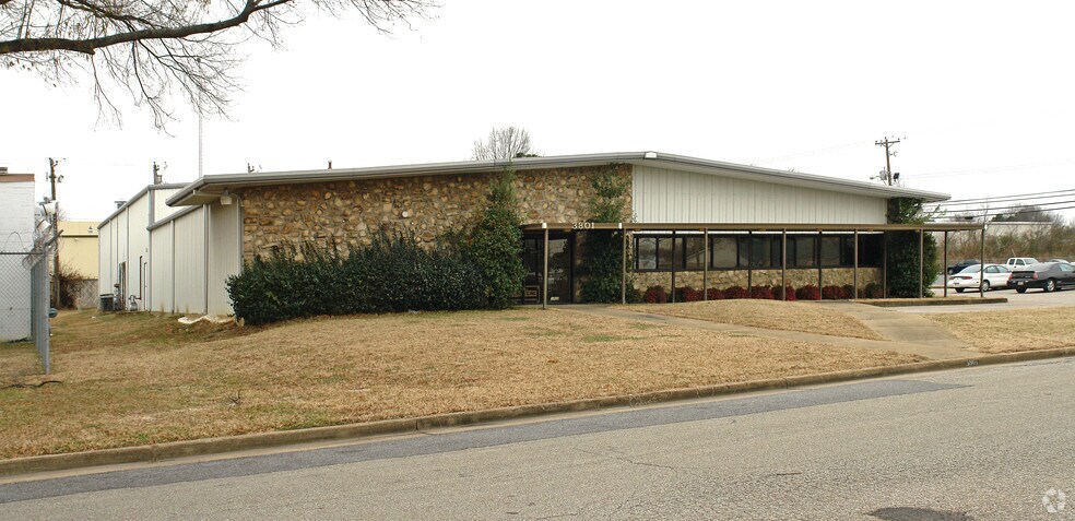 More Photos Of 3801 Watman Ave, Memphis Warehouse For Sale