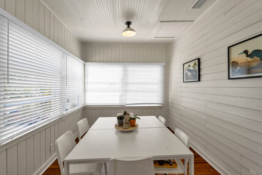 More Photos Of 372 Ahern St, Atlantic Beach Loft Creative Space For Sale