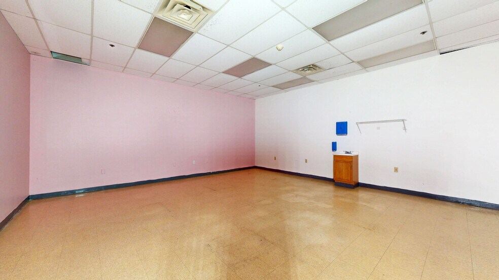 More Photos Of 45 S New York Ave, Galloway Unknown For Lease