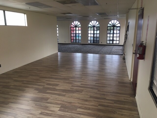 More Photos Of 804-808 Fair Oaks Ave, South Pasadena Office For Lease