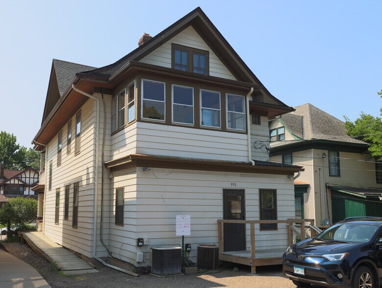 More Photos Of 951 Grand Ave, Saint Paul Office For Sale