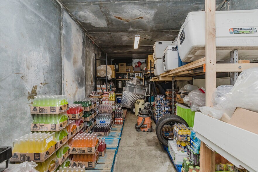 More Photos Of 925 E 19th St, Wichita Warehouse For Sale