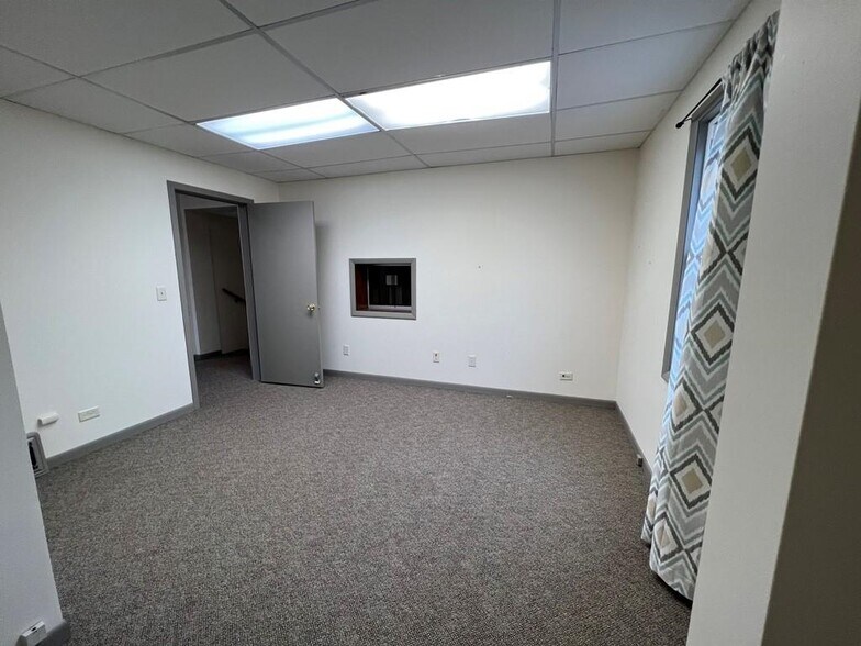 More Photos Of 2402 Grand Ave, Wausau Office For Lease