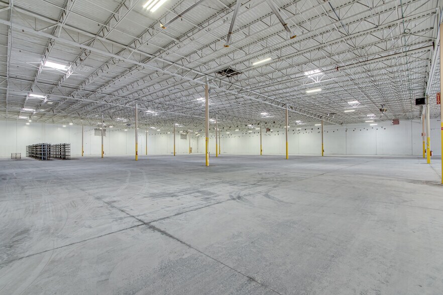 More Photos Of 2600 Buford Hwy, Buford Distribution For Lease