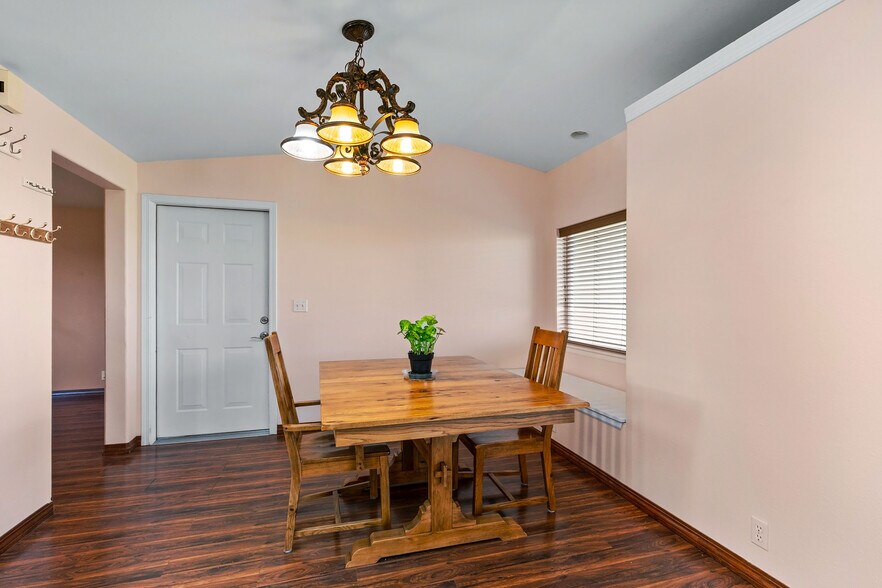More Photos Of 9101 NW 31st St, Terrebonne Specialty For Sale