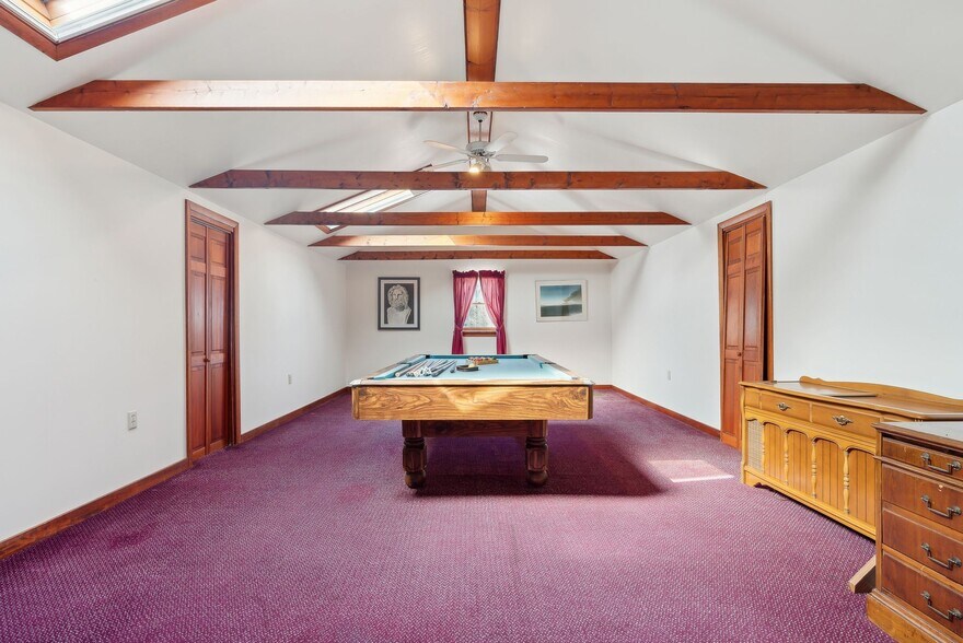 More Photos Of 287 E Main St, Dover-Foxcroft Medical For Sale