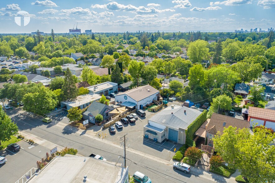 More Photos Of 866-870 57th St, Sacramento General Retail For Sale