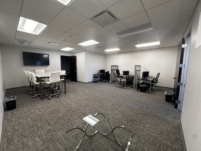 More Photos Of 1980 Festival Plaza Dr, Las Vegas Office For Lease