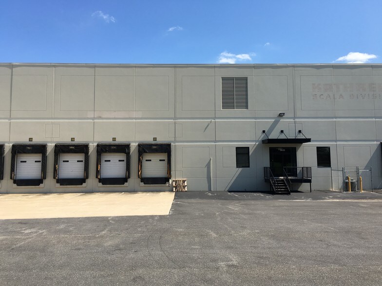 More Photos Of 5601-5699 Eastport Blvd, Richmond Distribution For Lease