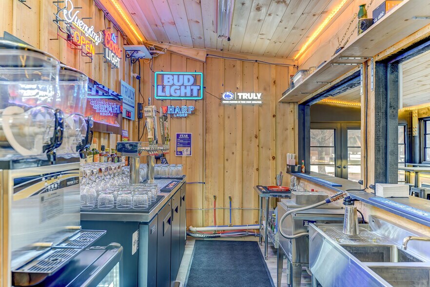 More Photos Of 184 Jamison City Rd, Benton Restaurant For Sale