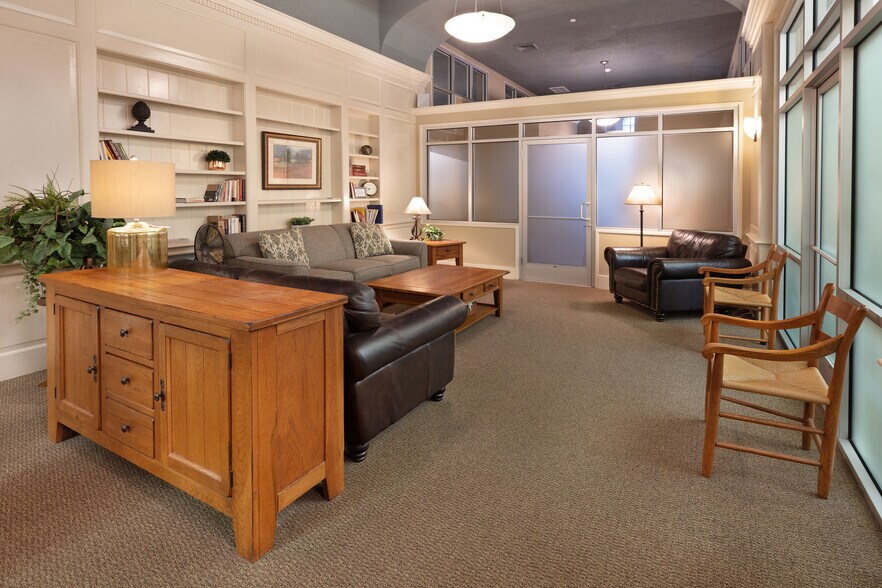 More Photos Of 116-120 Record St, Frederick Office Residential For Lease